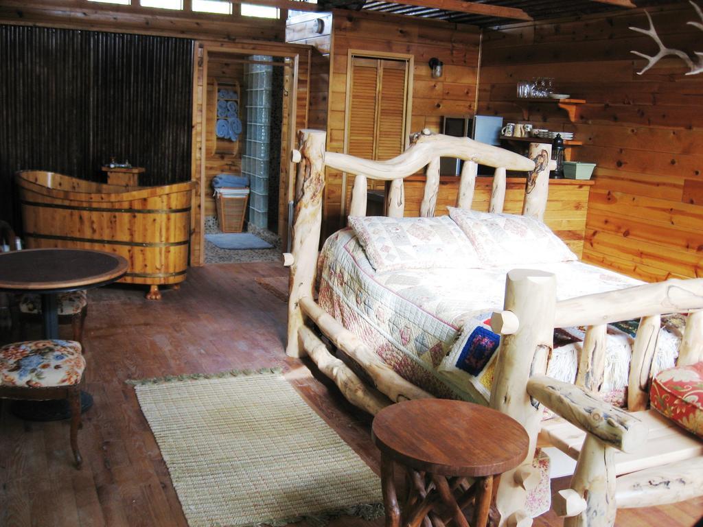 Shady Lady Bed And Breakfast Scottys Junction Номер фото