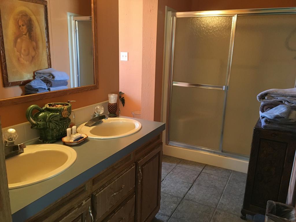 Shady Lady Bed And Breakfast Scottys Junction Экстерьер фото